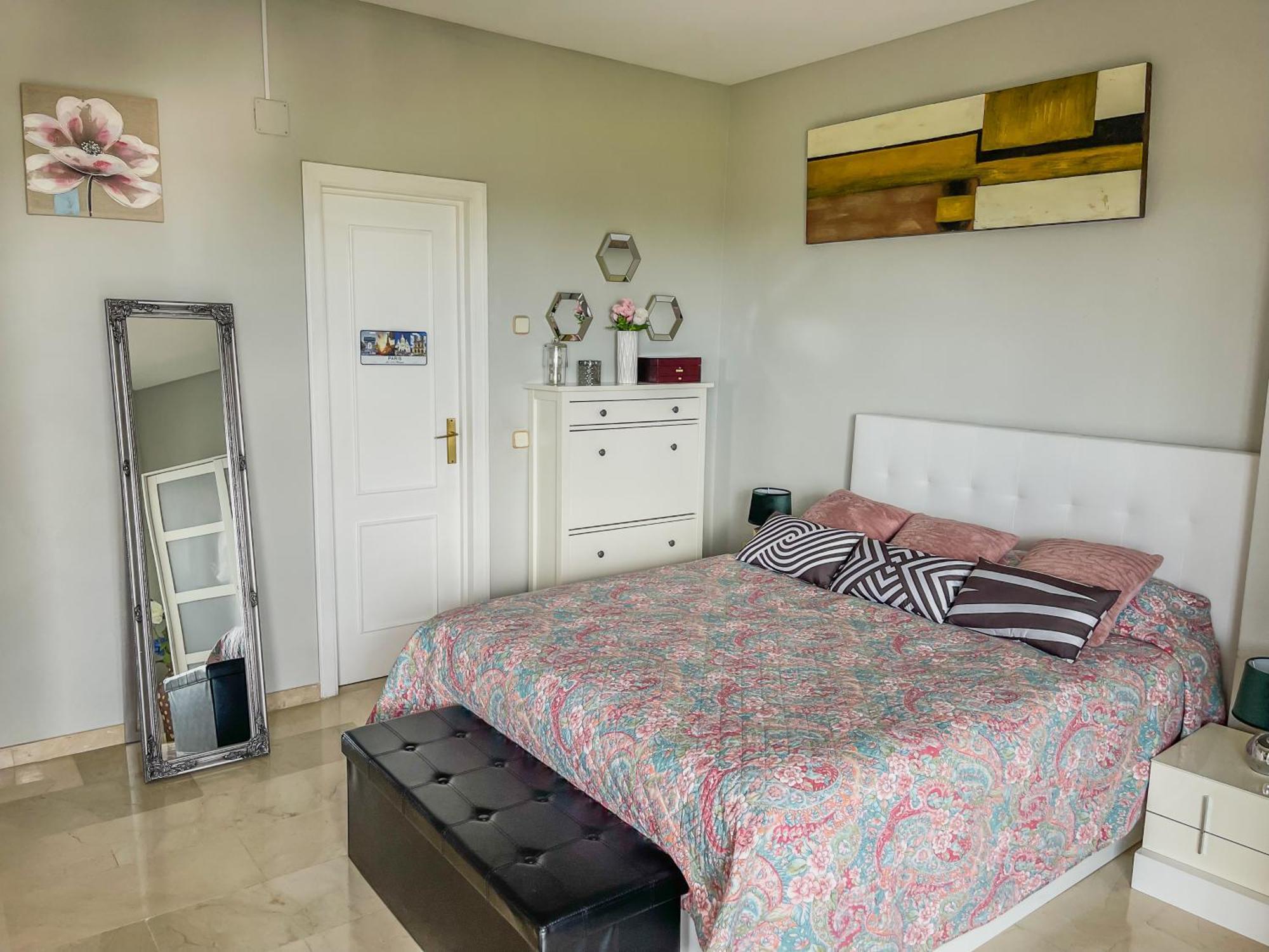 Modern Apartment With Terrace - 2 Min From The Beach Estepona Ngoại thất bức ảnh