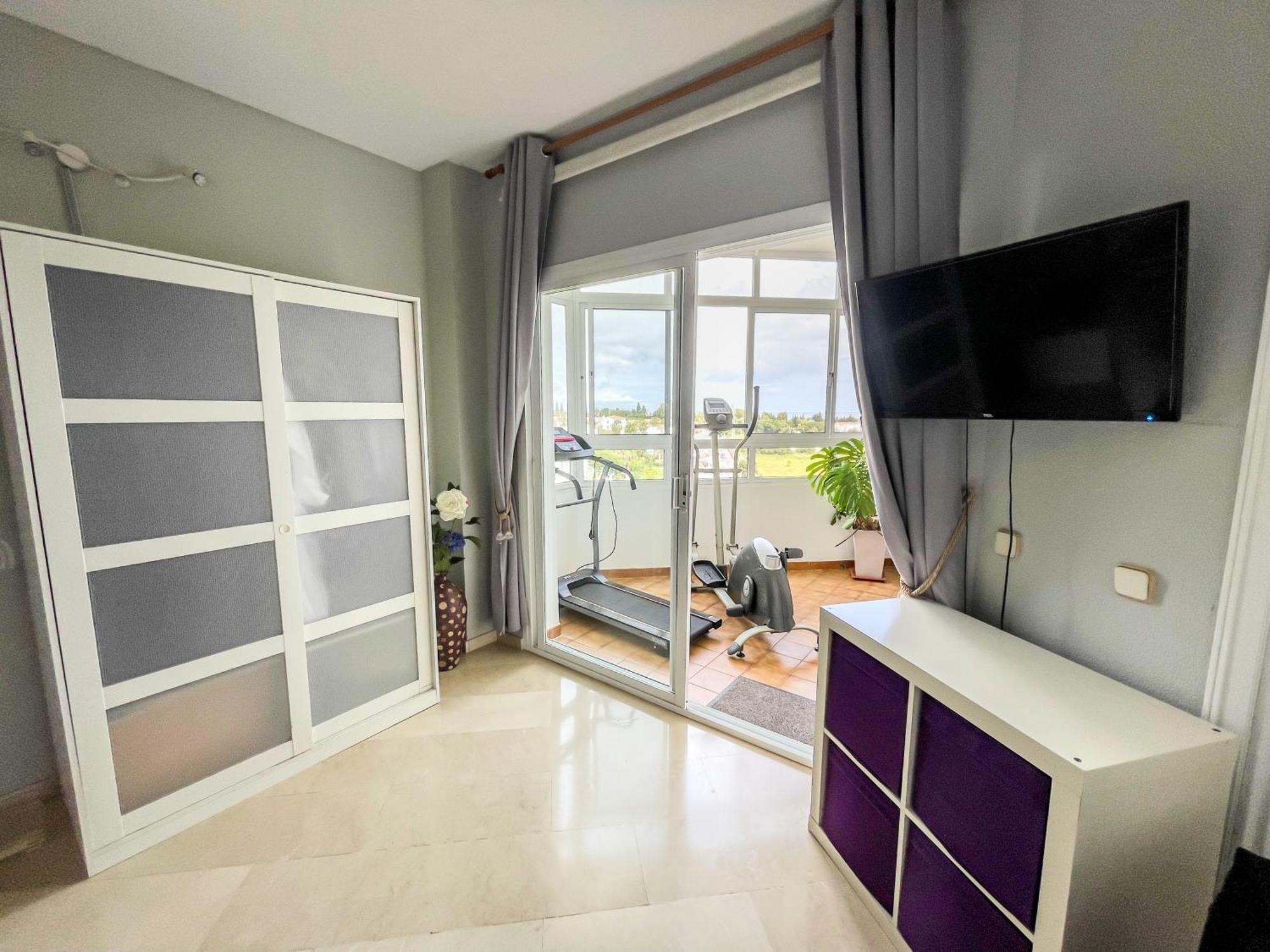 Modern Apartment With Terrace - 2 Min From The Beach Estepona Ngoại thất bức ảnh
